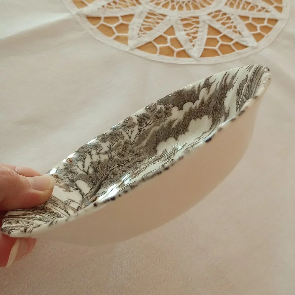 Berry Bowl Made in England - Fabulous Statement Piece - Picture 3 of 6